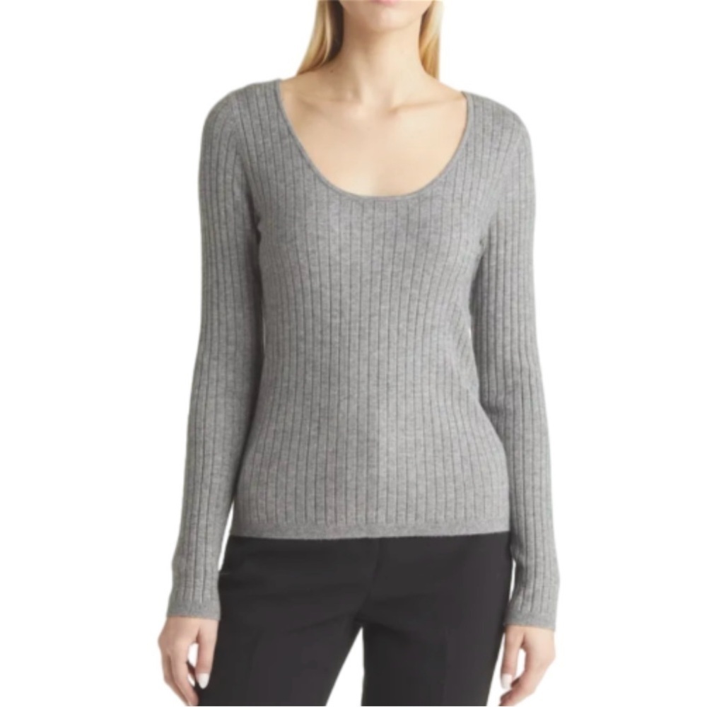 HALOGEN Gray Ribbed Scoop Neck Sweater- Size M